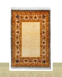 گبه دستباف قشقایی کف ساده کرم پرده ای کد 2585 (245 در 170)