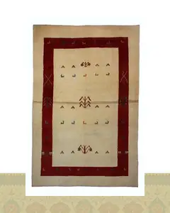 گبه دستباف قشقایی شش متری حاشیه قرمز لاکی (300 در 200)