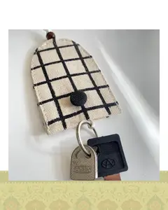 کیف جاسوییچی طرح چهارخونه - کوچک / مشکی