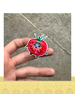 استيكر گربه در گوجه