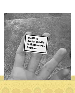 استيكر "quitting aocial media"