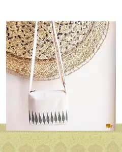کیف پارچه ای طرح سرو