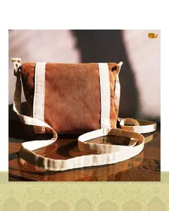 کیف دوشی مخمل کبریتی طرح کلاسیک