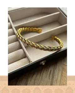 دستبند حصیری طلایی بافت