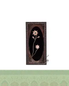 تابلو گل نقره با قاب چوبی