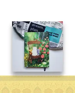 دفتر پالتویی خط دار طرح گربه ناز کد ۲۸۵
