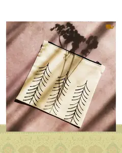 کیف لوازم آرایش کاج بلند