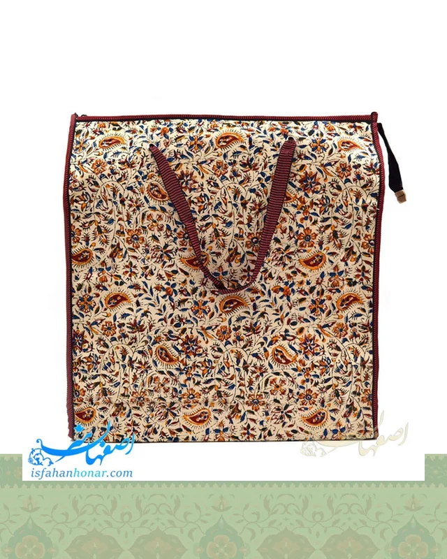 عکس ساک هدیه قلمکار طرح سنتی ابعاد 50×50 سانتیمتر