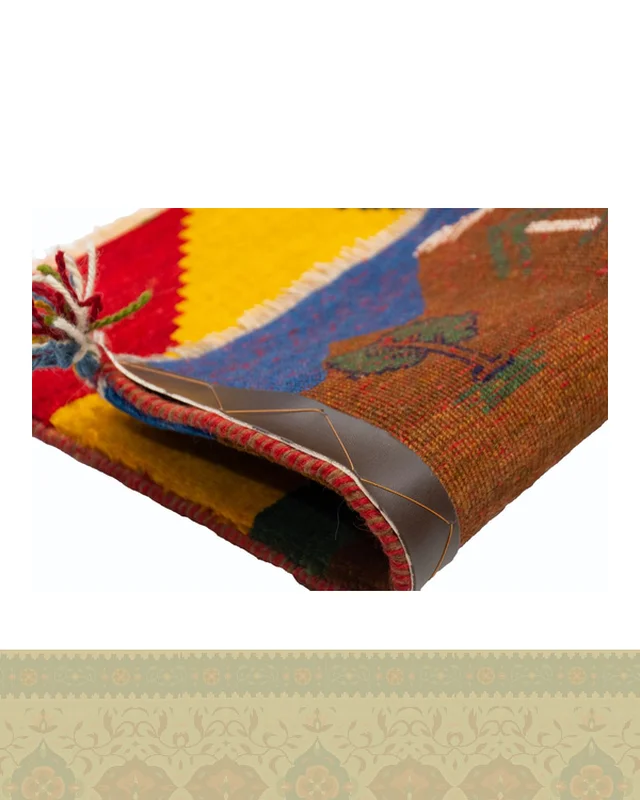خرید گبه دستباف قشقایی طرح منظره کد 2396 (62 در 41) در اروپا و آمریکا