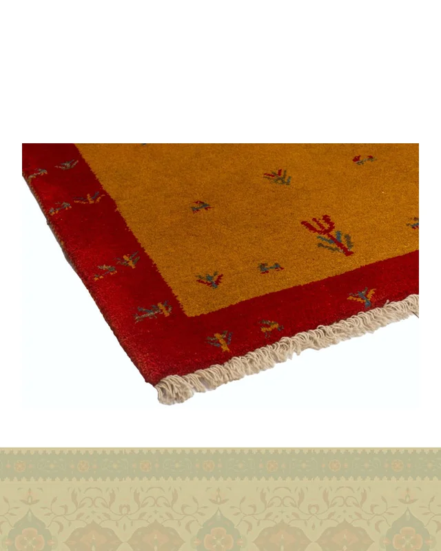 خرید گبه دستباف قشقایی خردلی حاشیه قرمز کد 2193 (115 در 86) در اروپا و آمریکا