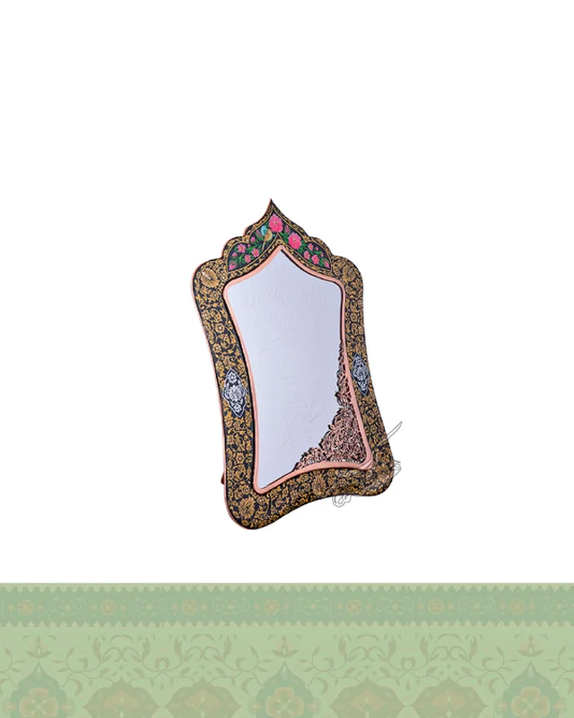 آینه مستطیل بزرگ تشعیر در دیارلند