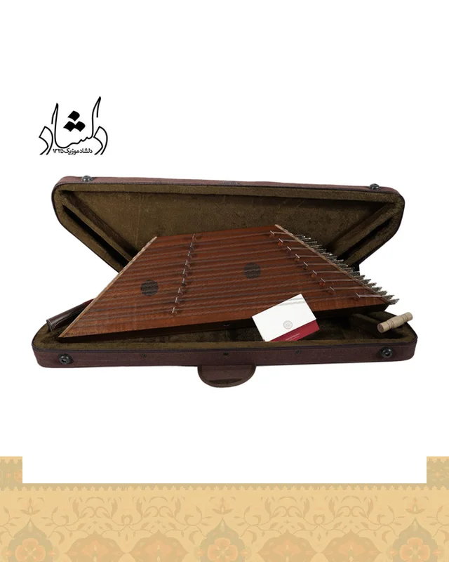 سنتور موسوی آکاژو در دیارلند