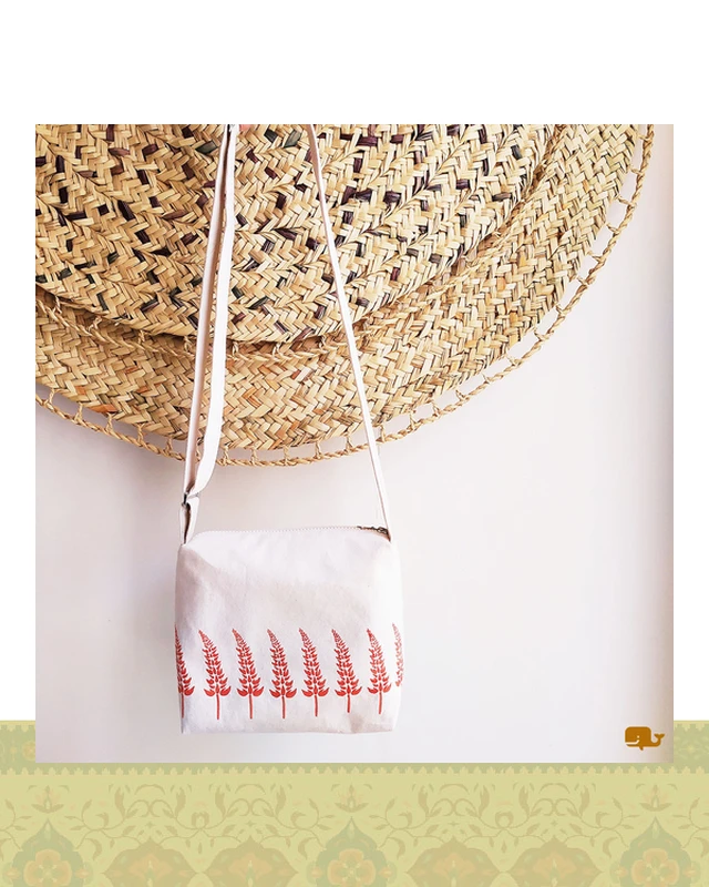 کیف پارچه ای طرح کاج