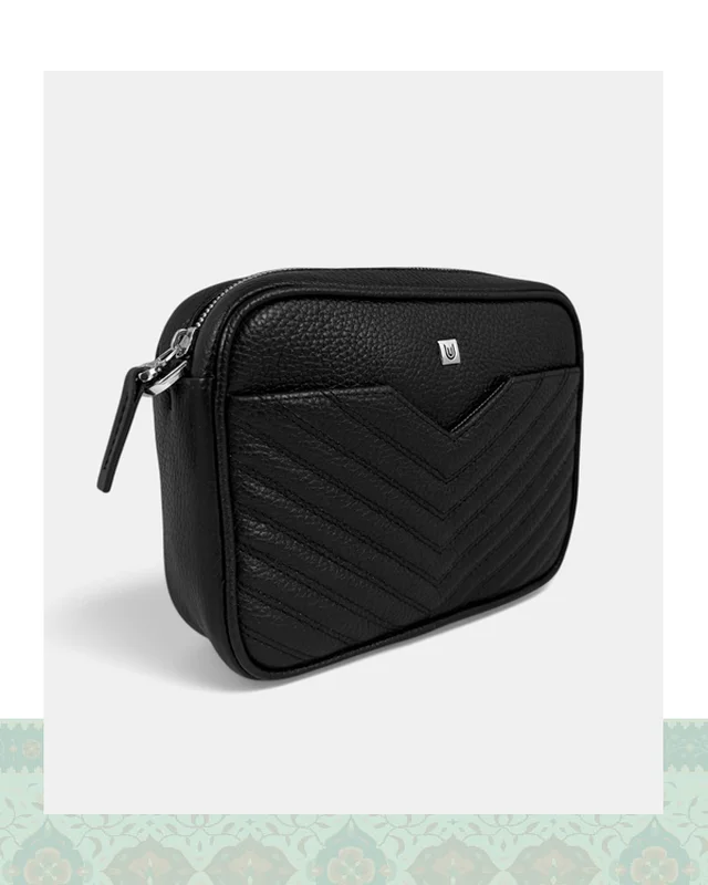 عکس کیف کراس بادی چرم زنانه مدل 43000214