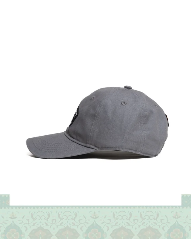عکس کلاه بیسبالی كتان Dad’s cap اورجینال تکه دوزی carhartt