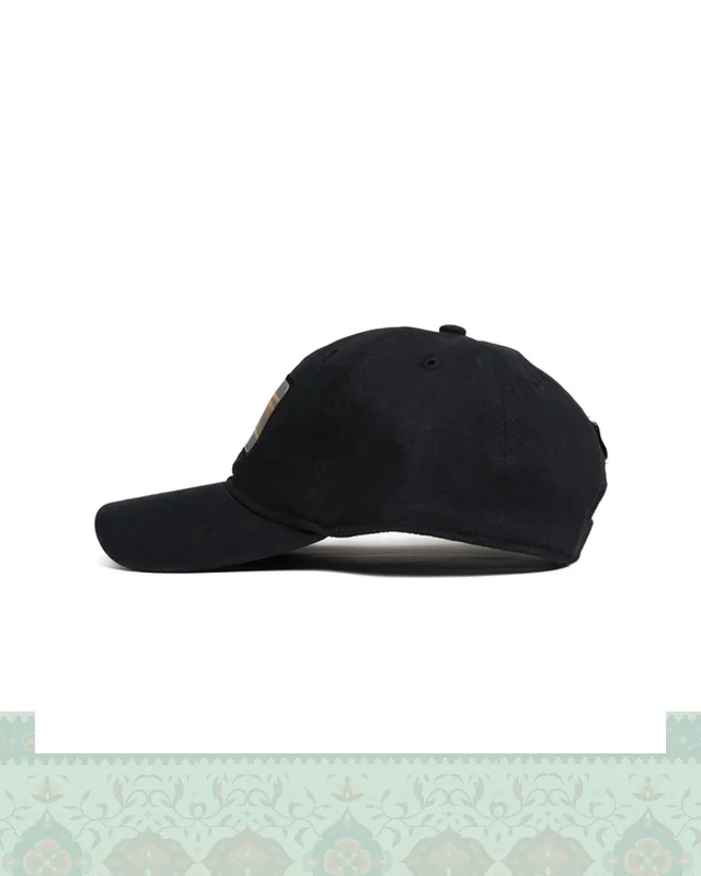 عکس کلاه بیسبالی کتان Dad’s cap اورجینال تکه دوزی carhartt