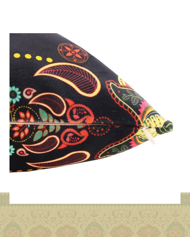 ارسال و فروش کاور کوسن طرح نقوش سنتی زمینه مشکی کد c141 در خارج از کشور