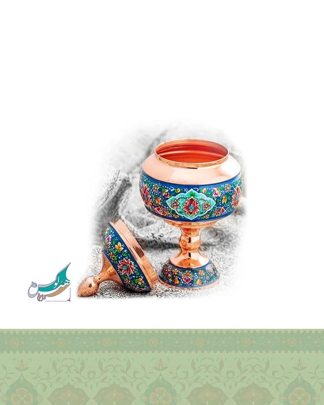 شکلات خوری مس و پرداز سایز متوسط در دیارلند